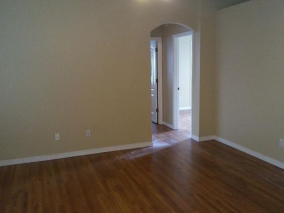 4th image of 634 Whisper Sound St