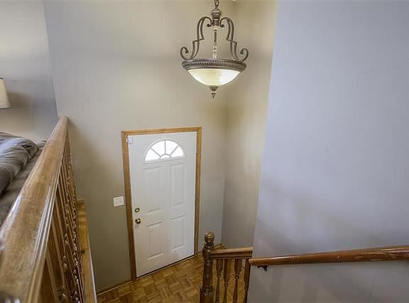 4th image of 18013 E 31st Terrace Dr S