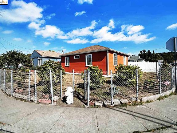 2nd image of 2398 Greenwood Dr