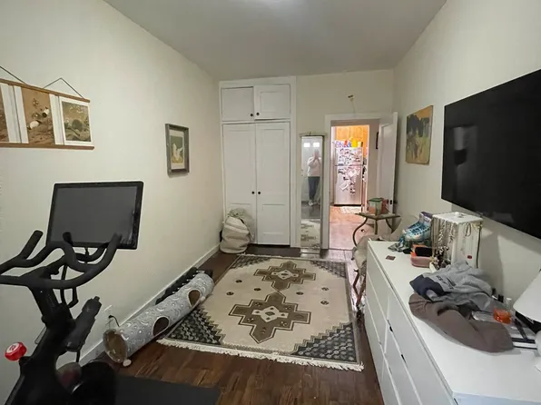 25-54 33rd Street image 6 of 21