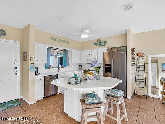 4th image of 5010 Harmony Cir APT 306