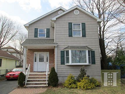 2nd image of 208 McKee St