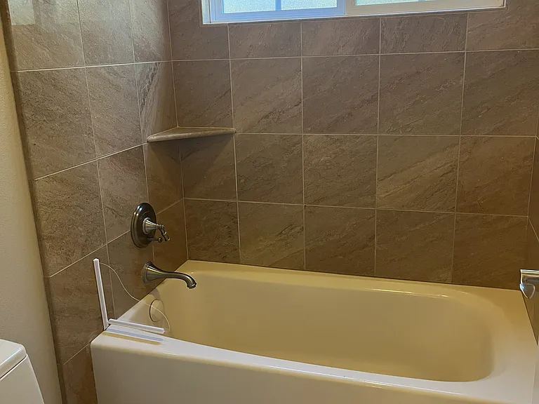 1078 Byerley Ave — Photo 19