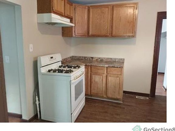 5th image of 934 N Court St