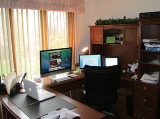 817 Burgess Hill Rd, Naperville, IL 60565