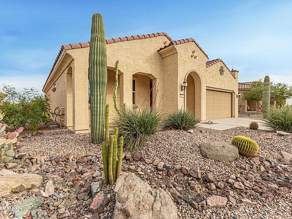 5th image of 3877 N SMITHSONIAN Drive