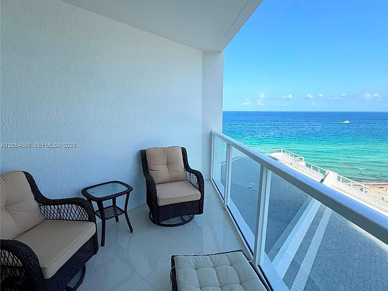 16699 Collins Ave #1410 — Photo 27