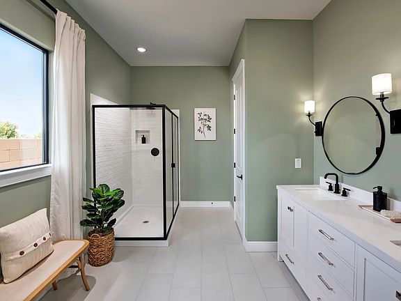 Primary bath with dual undermount sinks