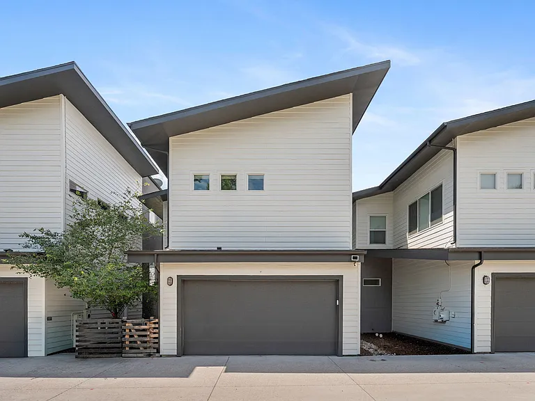 4015 Fenton Ct — Photo 36