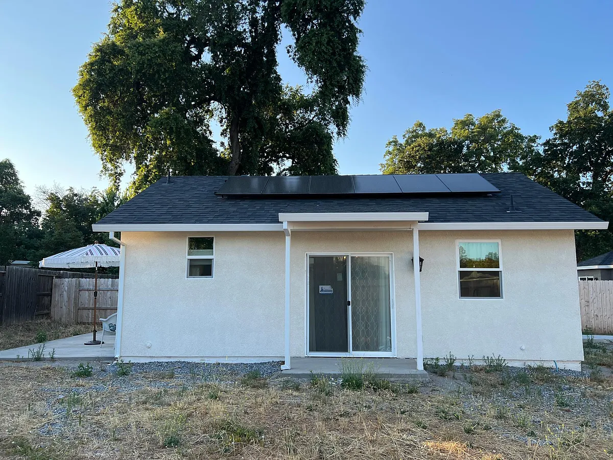 Building Photo - Sacramento Dr