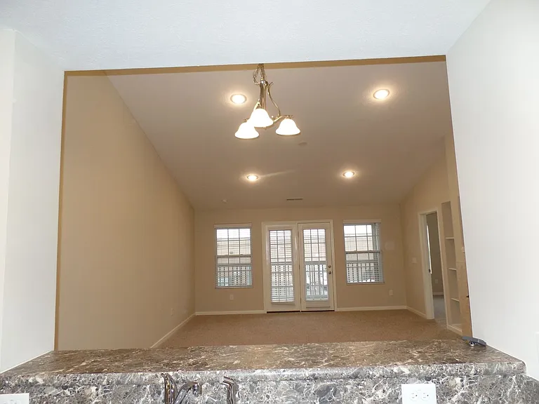 5353 Nottinghamshire Ln — Photo 5