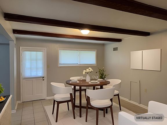 3rd image of 3231 Nora Lee Ln