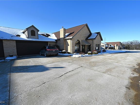 4th image of 49155 Eagle Dr