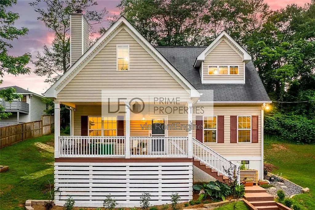 3 bed, 2.5 bath, 1713 sqft, $3,699 — Photo 1