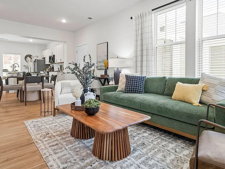 LEO at Bristol - Single Family Rental Homes — Photo 14