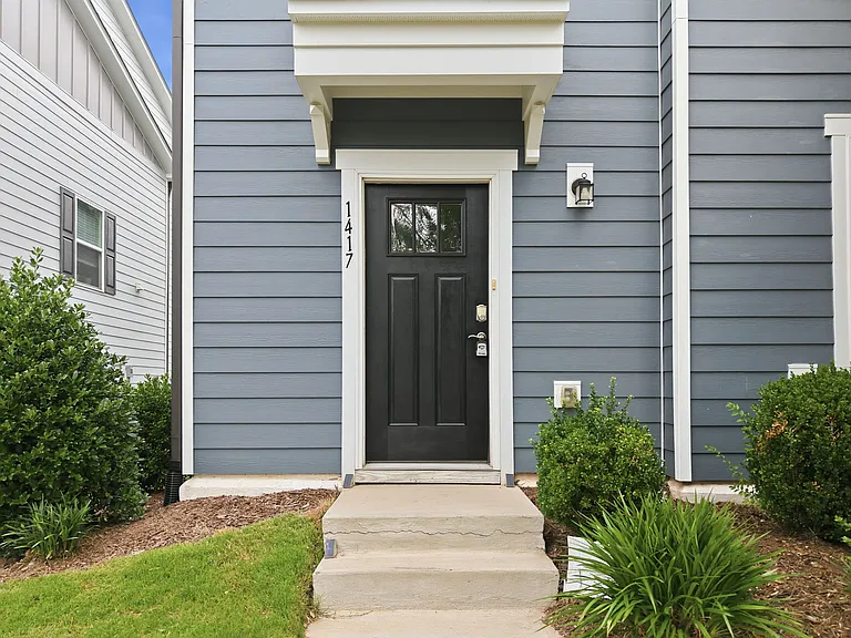 1417 Merrion Ave — Photo 3
