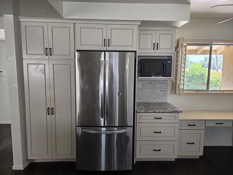 4734 Laurelgrove Ave — Photo 6