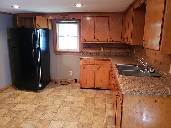 3rd image of 245 E Virginia Ave