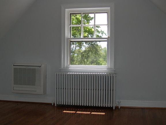 5th image of 1838 Olmstead Dr