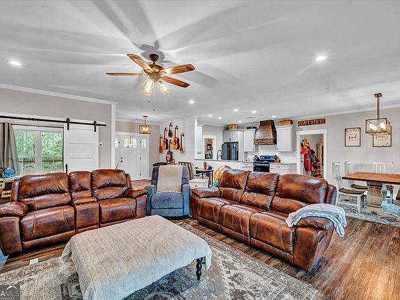 2nd image of 1188 Kitchens Rd