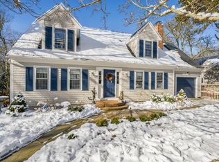 8 Ruth Ln, Harwich, MA 02645