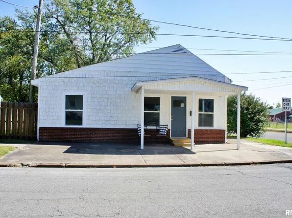 1100 Catherine St, Metropolis, IL 62960