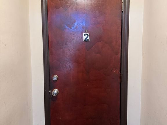 2nd image of 556 Salem Ave #2F