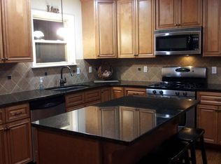 405 Diamond Rd, Salem, VA 24153