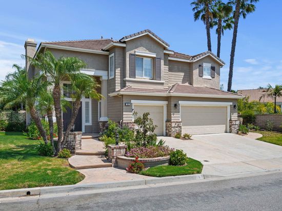 335 Kitetail St, Simi Valley, CA 93065