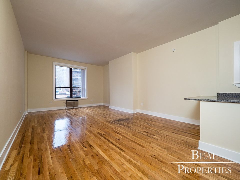 1st image of 1425 N Dearborn St #D1
