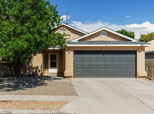 708 110th St SW, Albuquerque, NM 87121