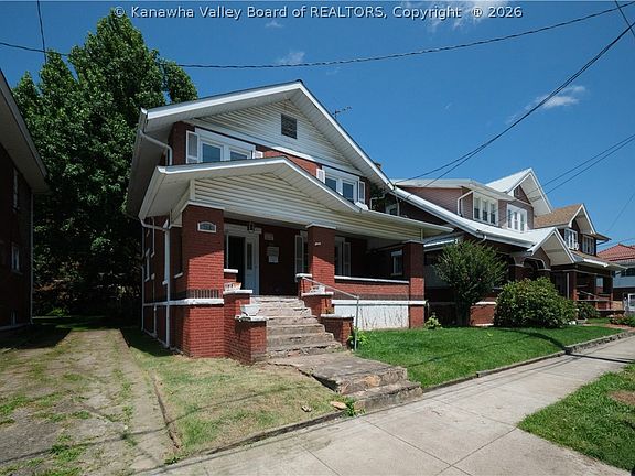 3rd image of 305 Park Ave