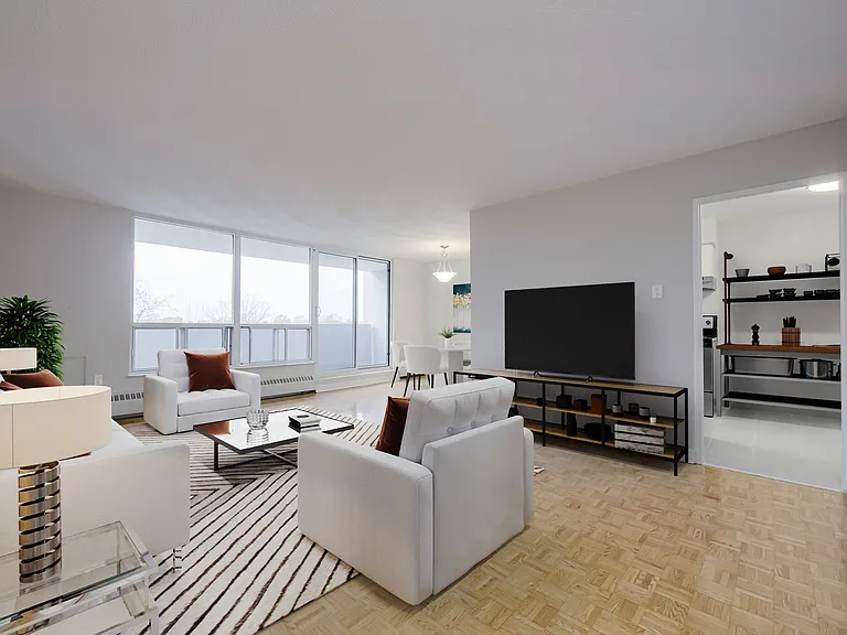 16 Towering Heights Blvd — Photo 3