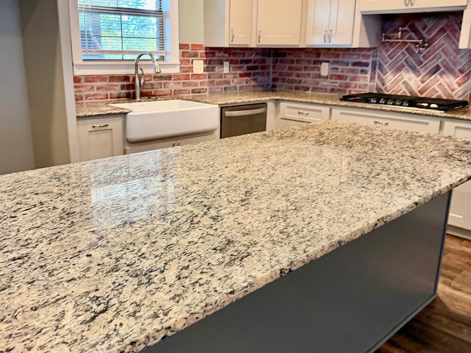 3 bed, 1500 sqft, $2,000 — Photo 3