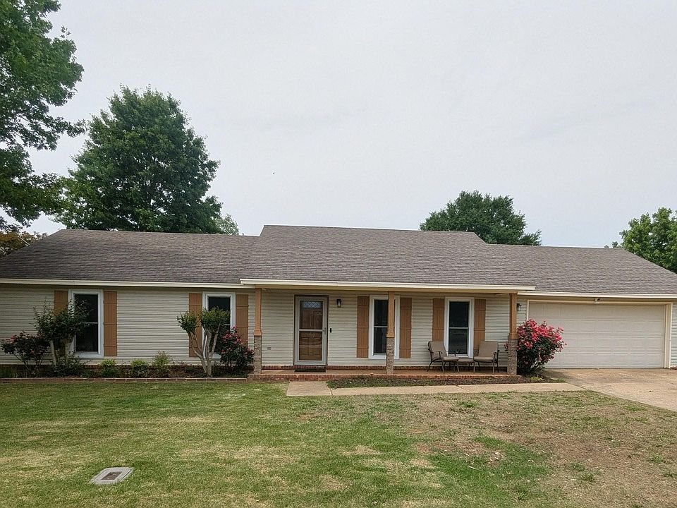 1st image of 327 Sagewood Dr