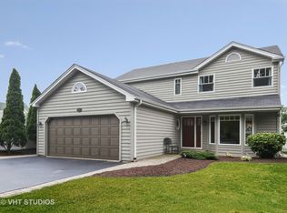312 N River Glen Ave, Elmhurst, IL 60126
