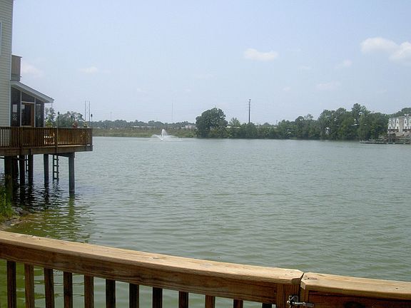 Townhouse over looking WATER