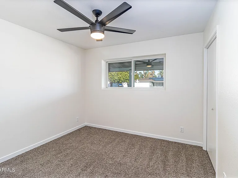 1303 W Devonshire St #1 — Photo 21