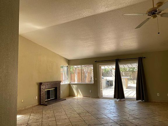 3rd image of 3742 Steve Lillie Cir
