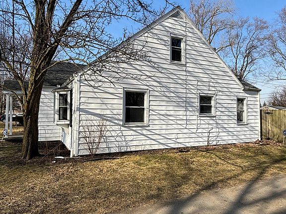 2nd image of 1203 Eastgate Rd