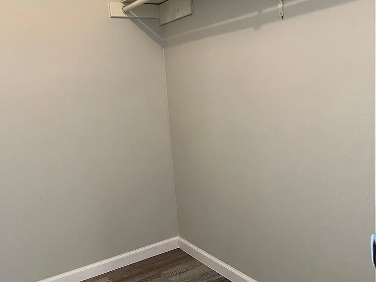 1005 Country Aire Dr #A — Photo 2