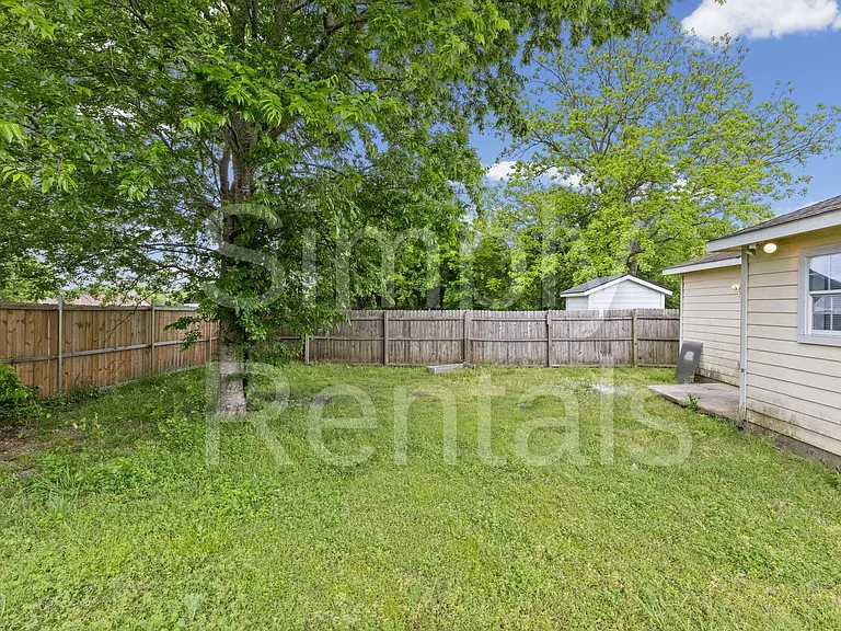 1412 Hemphill St — Photo 28