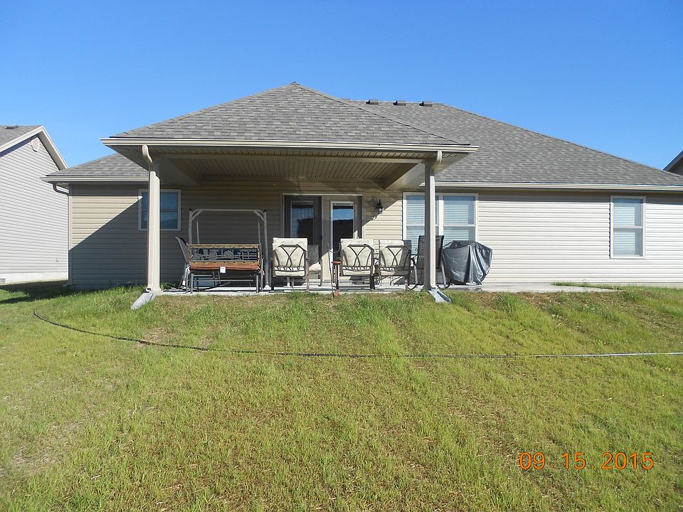 2nd image of 382 Clear Springs Ct