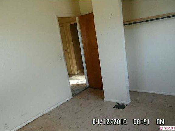 4th image of 219 W Orleans Ave