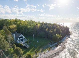 1532 Wenniway Dr, Mackinaw City, MI 49701