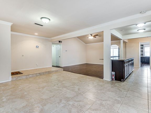 3rd image of 101 Kemper Ct
