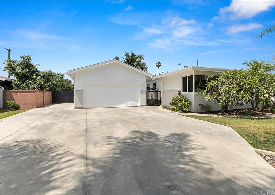 1st image of 9781 Royal Palm Blvd