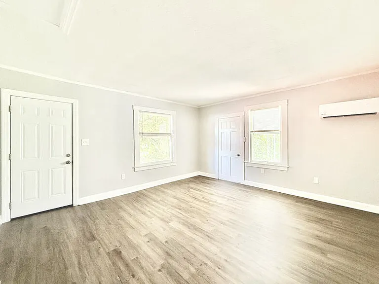 711 18th Ave S #2 — Photo 14