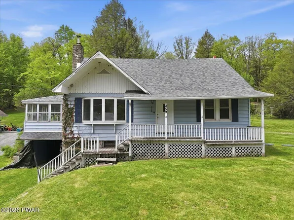 459 Welcome Lake Rd, Beach Lake, PA 18405