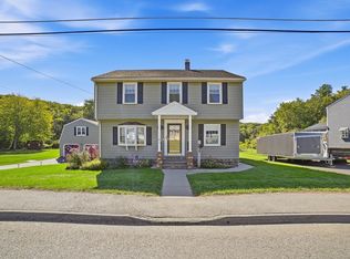 81 Rochdale St, Auburn, MA 01501